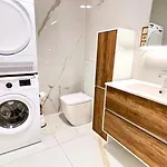 Luxury In I Almadi Lux Iv - Velvet Oak *