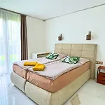 Appartement Luxury In I Almadi Lux Iv - Velvet Oak *