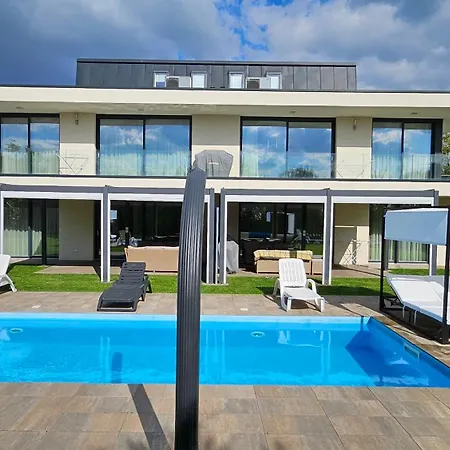 Luxury In I Almadi Lux Iv - Velvet Oak Lejlighed